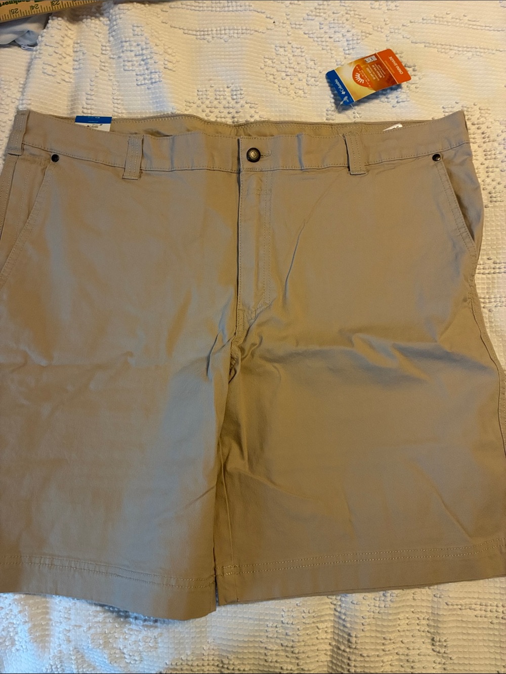 Columbia Men's Khaki Flat Front Performance Shorts